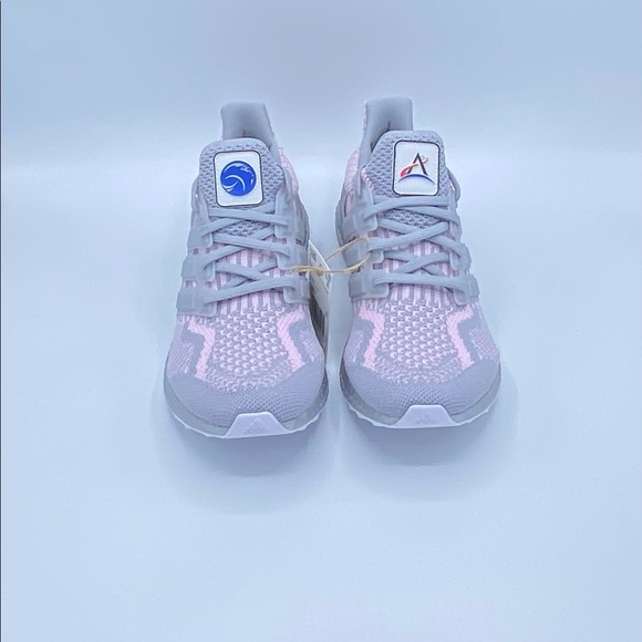 NEW! adidas Ultraboost 5.0 DNA Women's Shoes - Picture 4 of 7